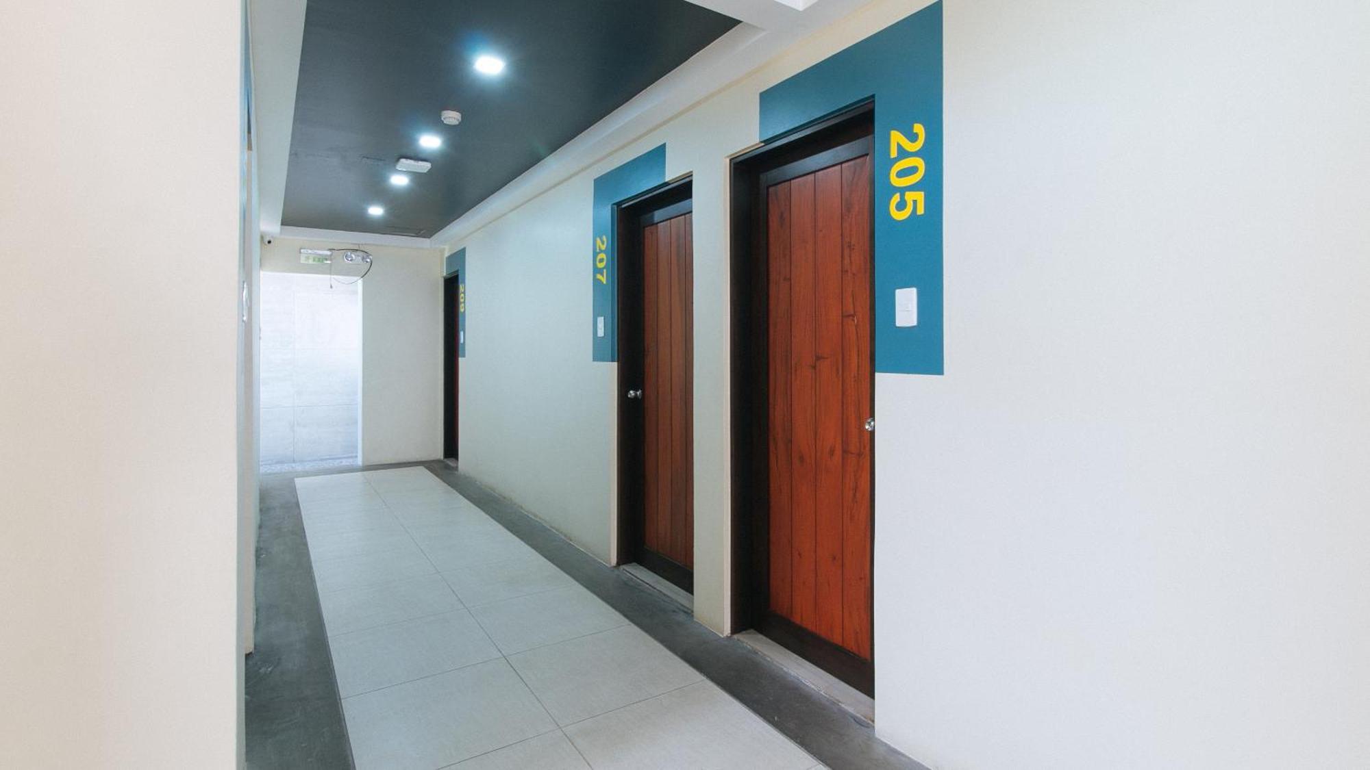 Sunny Day Residences Antipolo Bagian luar foto